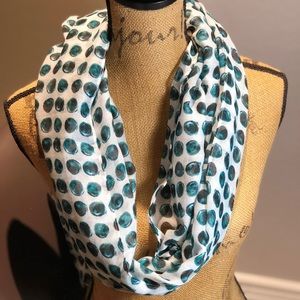 Banana Republic Chic Scarf
